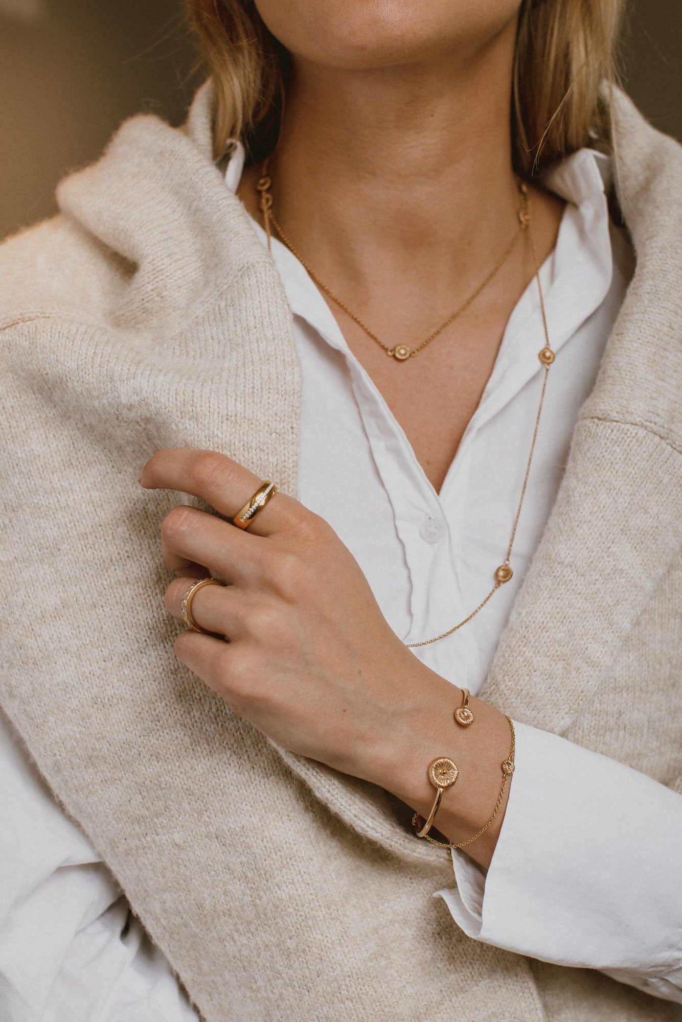 Knappkorall ”Fossilfrossa” halsband