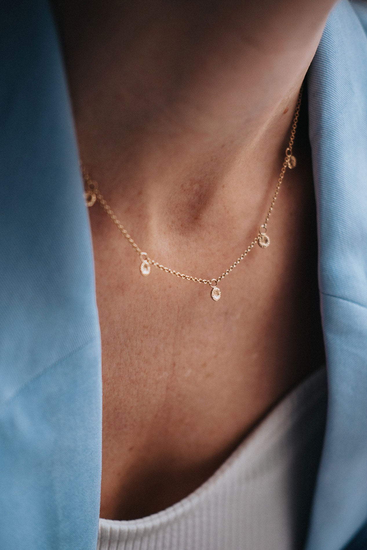 Knappkorall - Halsband ”Multi Drop”