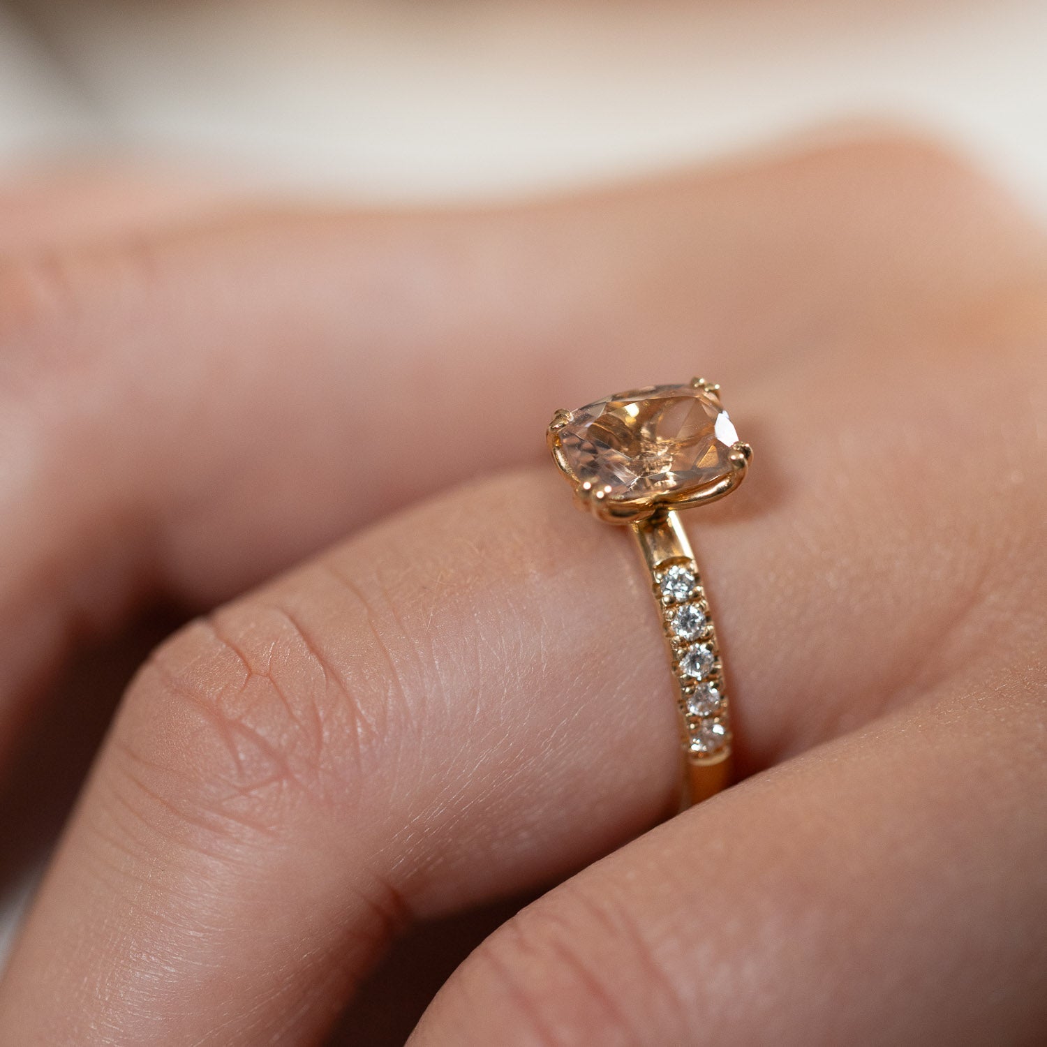 Aurora - Morganitring