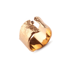 KARG ring i guld med grå diamant, unik design