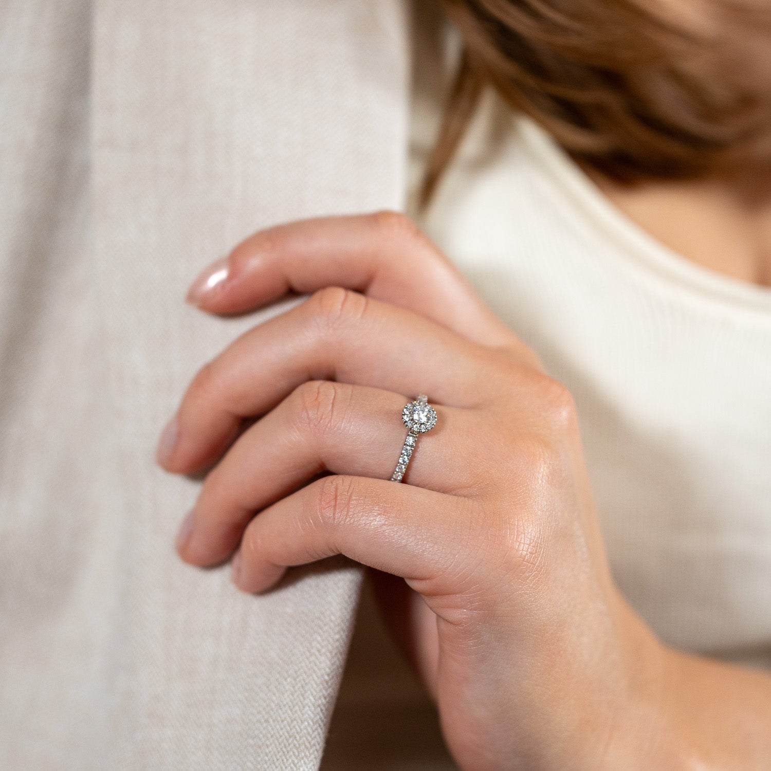 Själsö ring (med diamanter på skena)