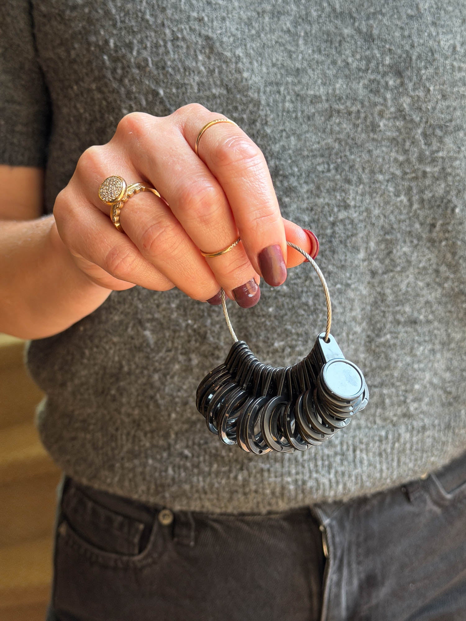 Ringmätare – hitta rätt ringstorlek hemma