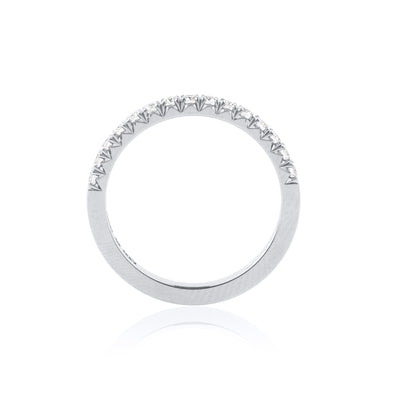 Grynge – Elegant ring i 18k guld med fishtailfattade ädelstenar