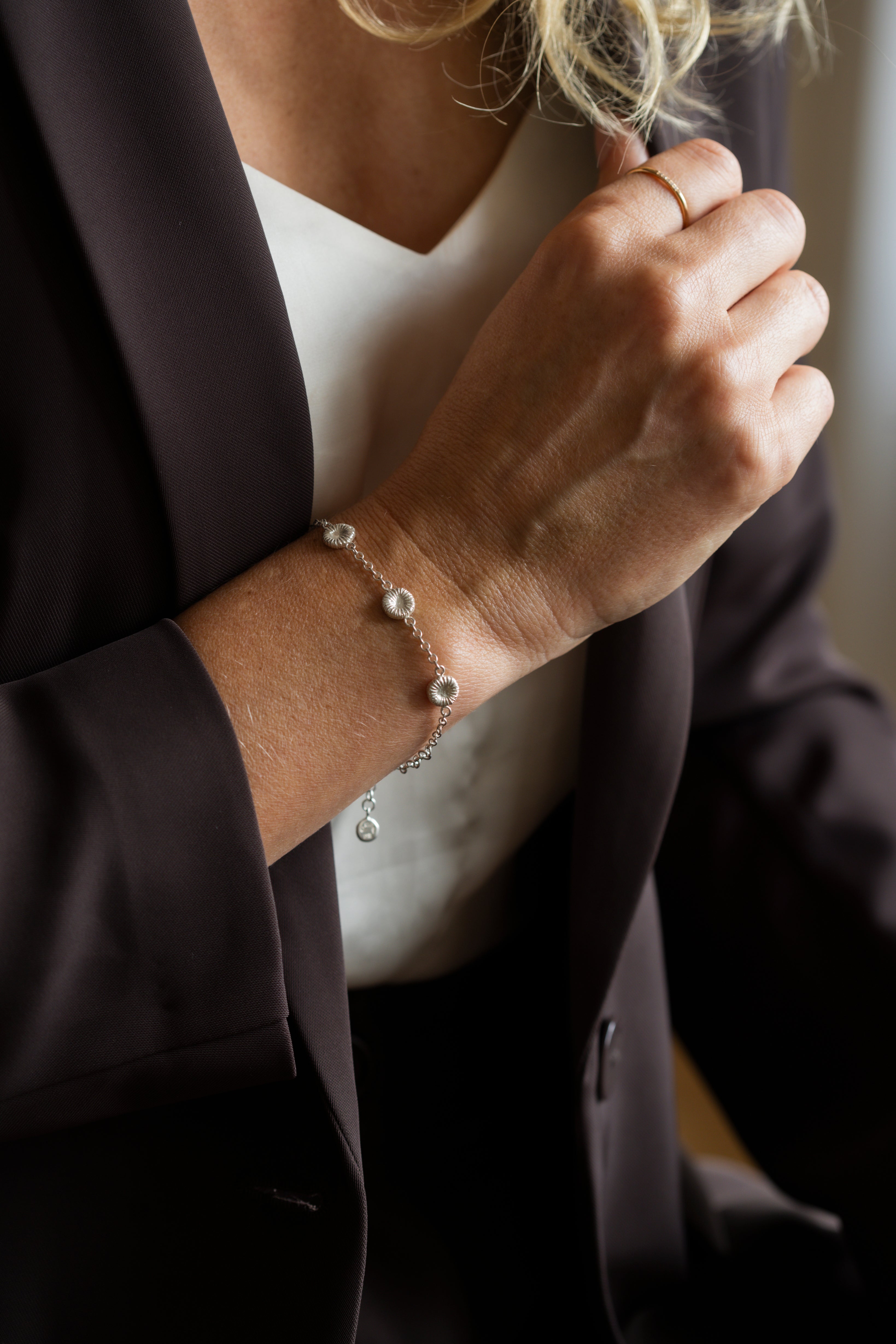 Knappkorall multi Armband