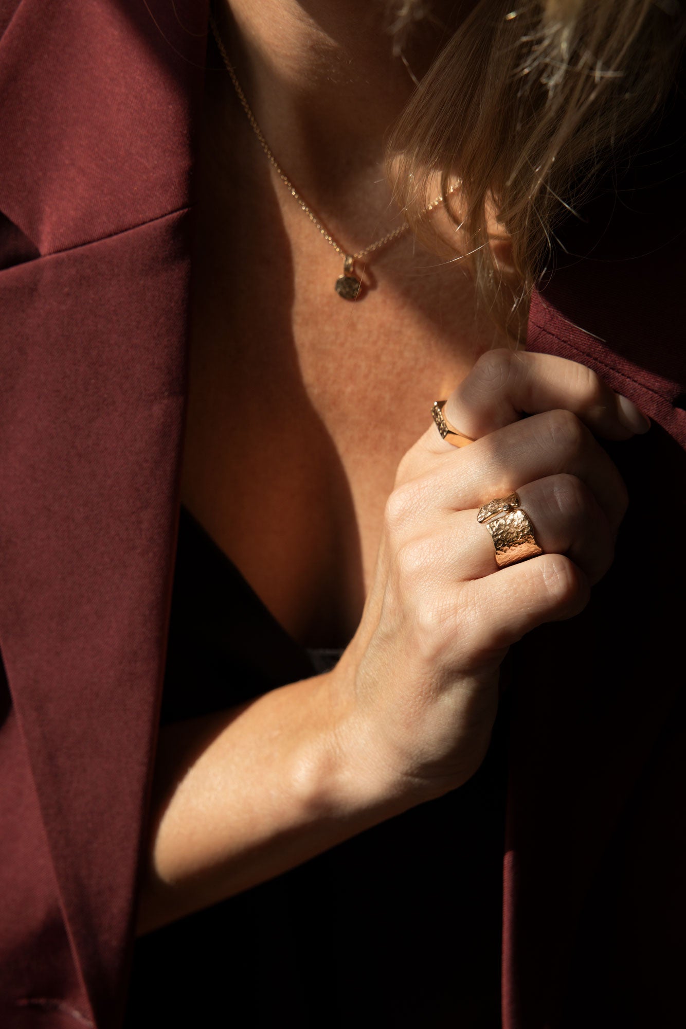 KARG -  Ring med grå diamant